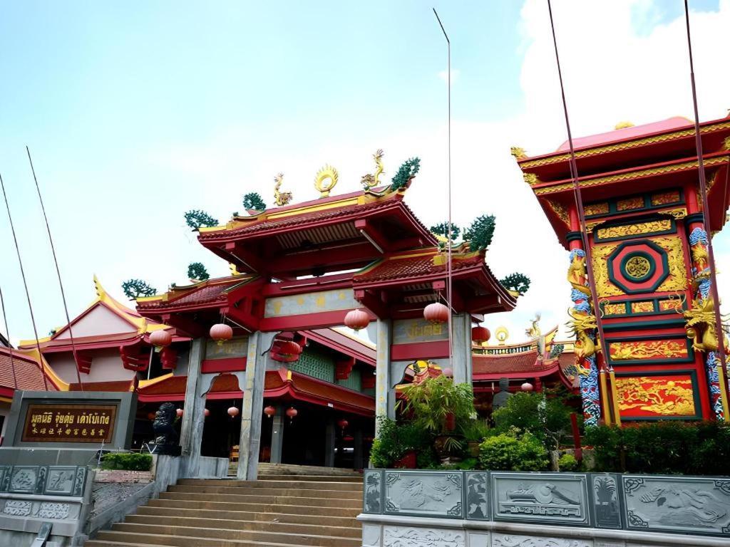 Chinotel Phuket Dış mekan fotoğraf