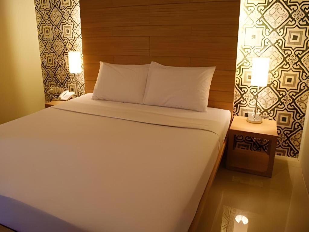 Chinotel Phuket Dış mekan fotoğraf