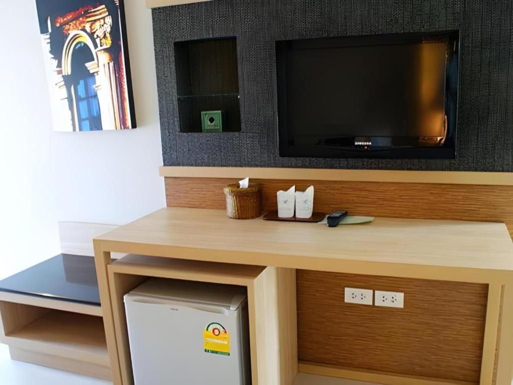 Chinotel Phuket Dış mekan fotoğraf