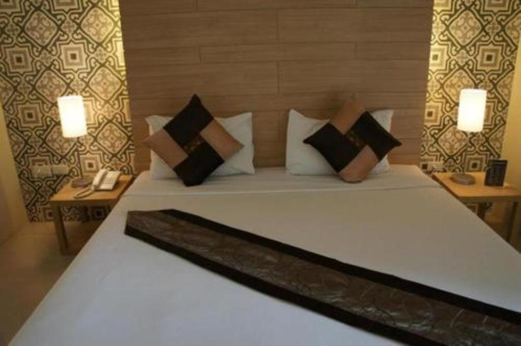 Chinotel Phuket Dış mekan fotoğraf