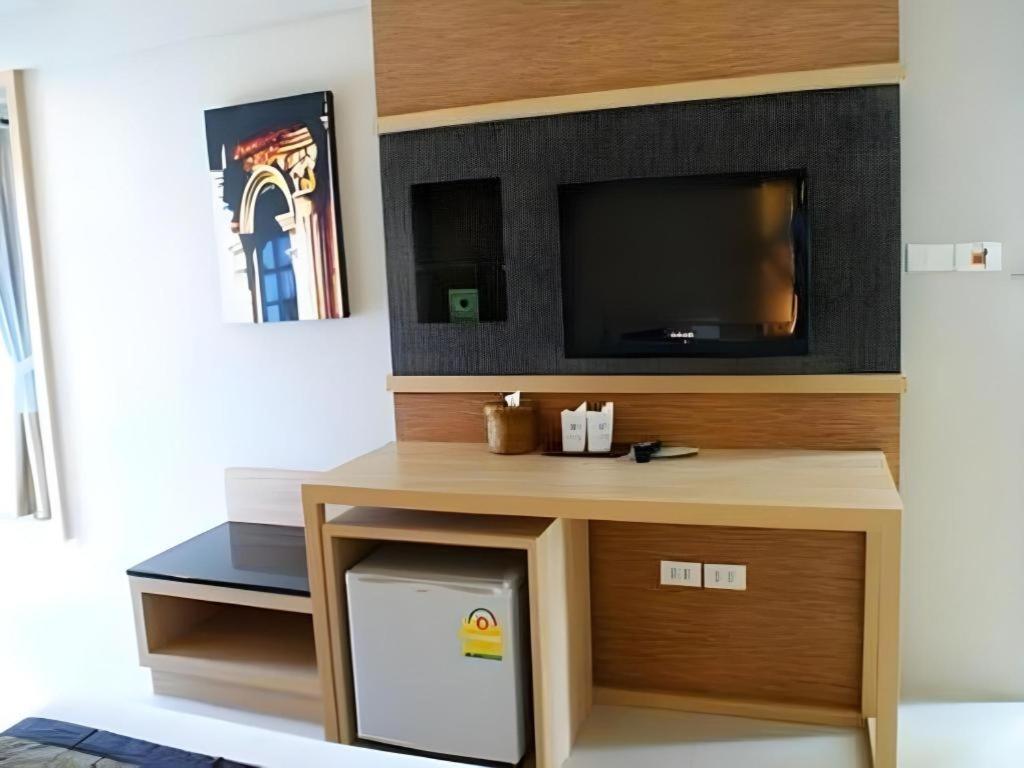 Chinotel Phuket Dış mekan fotoğraf