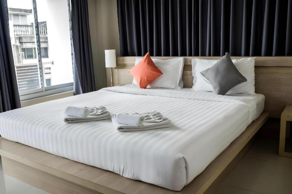 Chinotel Phuket Dış mekan fotoğraf