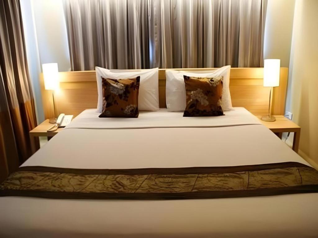 Chinotel Phuket Dış mekan fotoğraf
