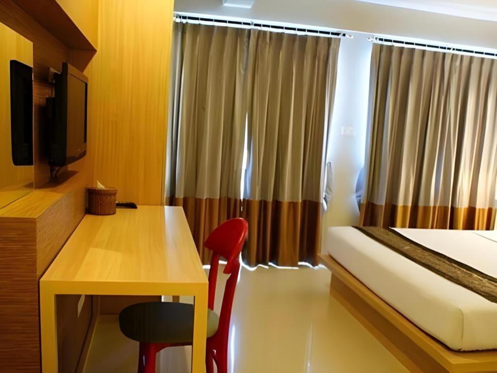 Chinotel Phuket Dış mekan fotoğraf
