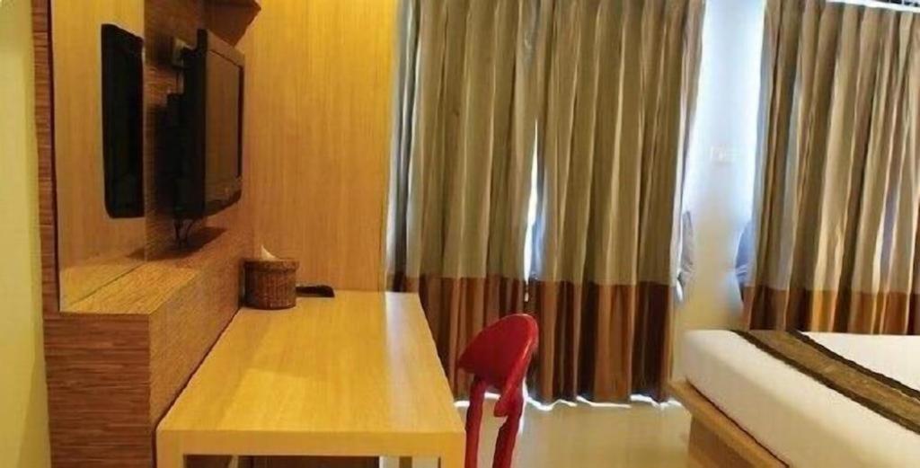 Chinotel Phuket Dış mekan fotoğraf