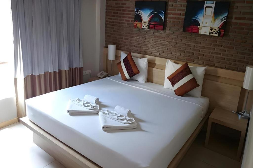 Chinotel Phuket Dış mekan fotoğraf