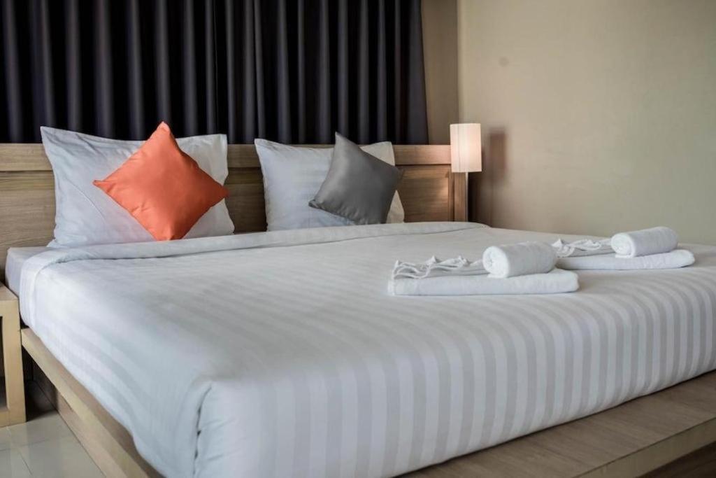 Chinotel Phuket Dış mekan fotoğraf