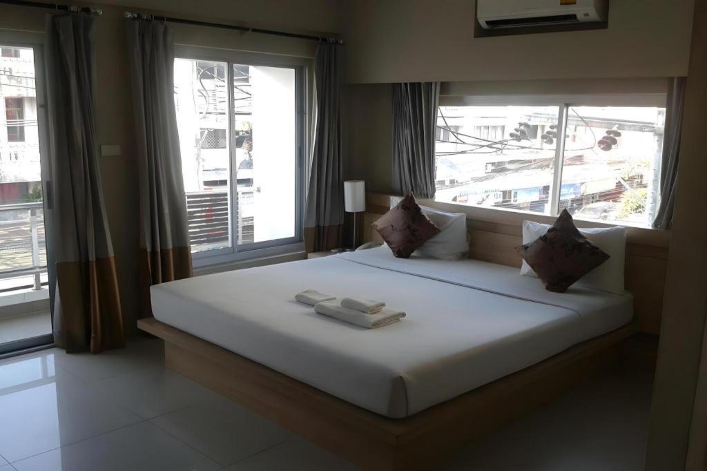 Chinotel Phuket Dış mekan fotoğraf